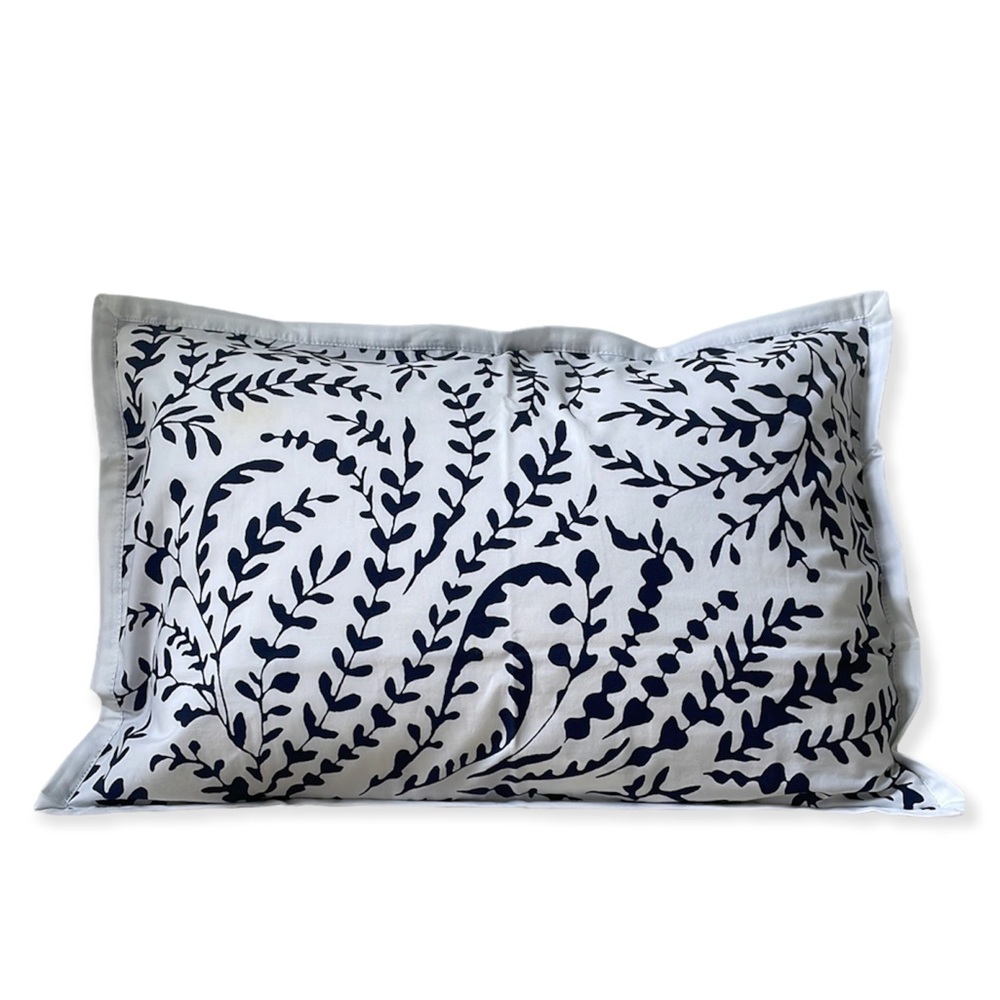 Rare Serena & Lily Priano Pillow Cover